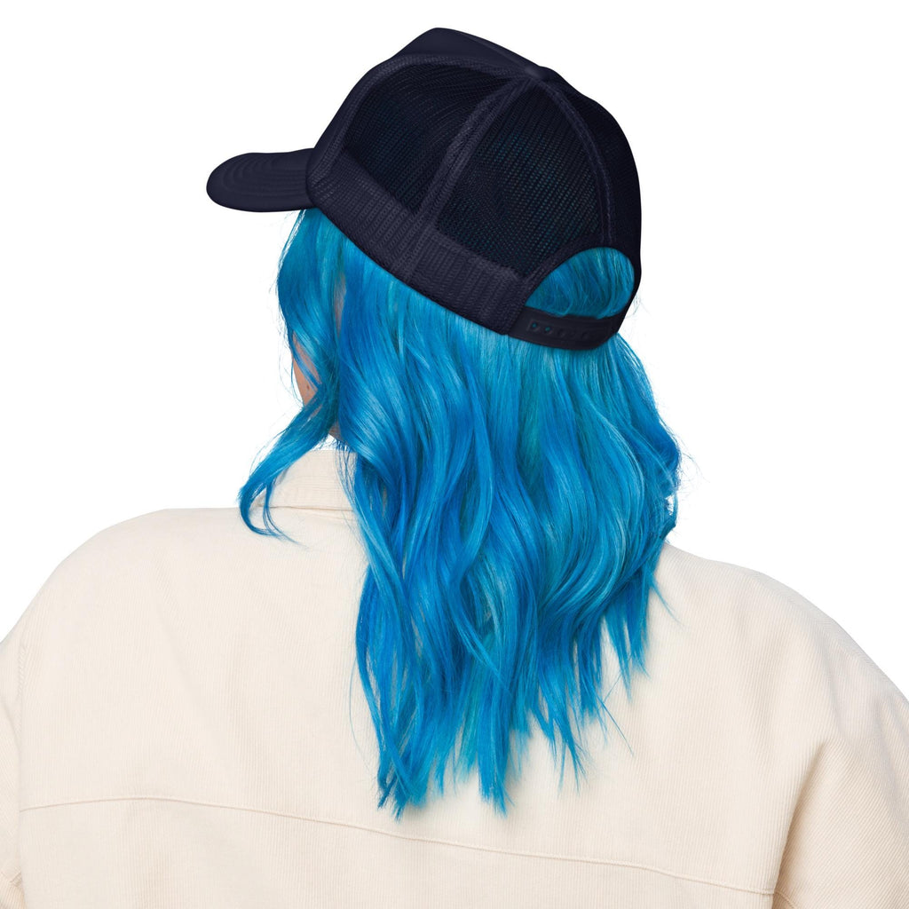 Sweetshirts Logo Trucker Hat — Mesh Snapback